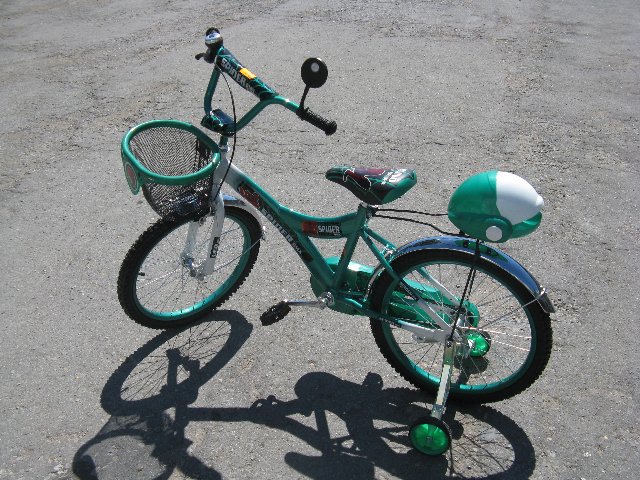 Велосипед с помощни колела
